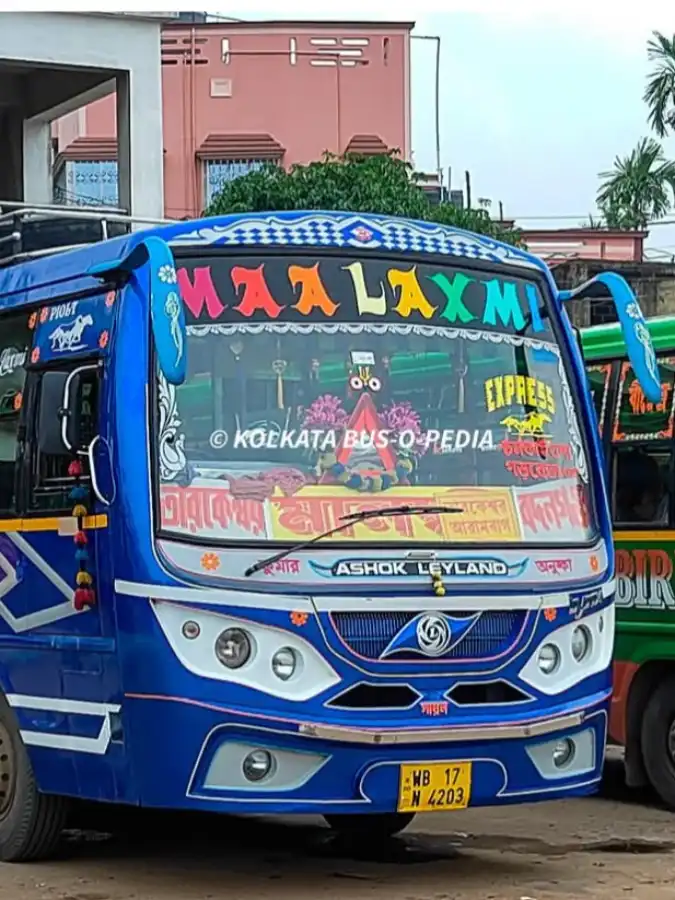 MAA LAXMI bus WB17N4203