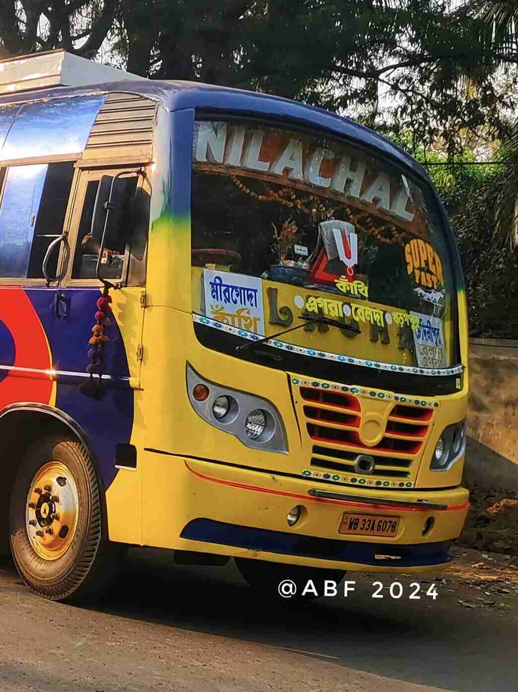 NILACHAL bus WB33A6078
