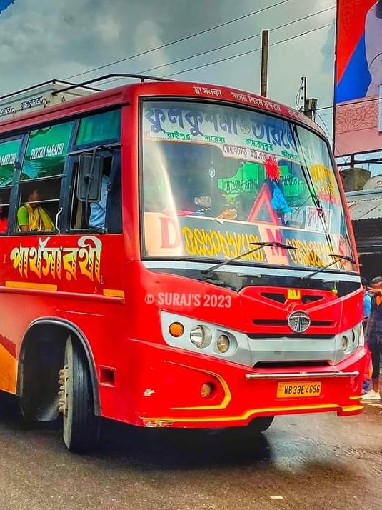 PARTHA SARATHI bus WB33E4696
