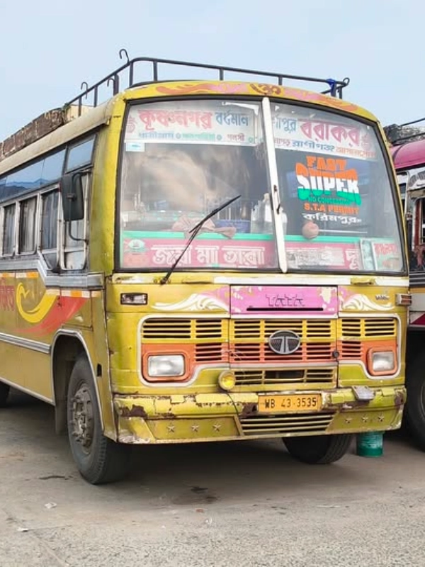 CHIRANJIT bus WB433535